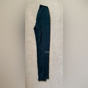 FLEO green el toro Leggings